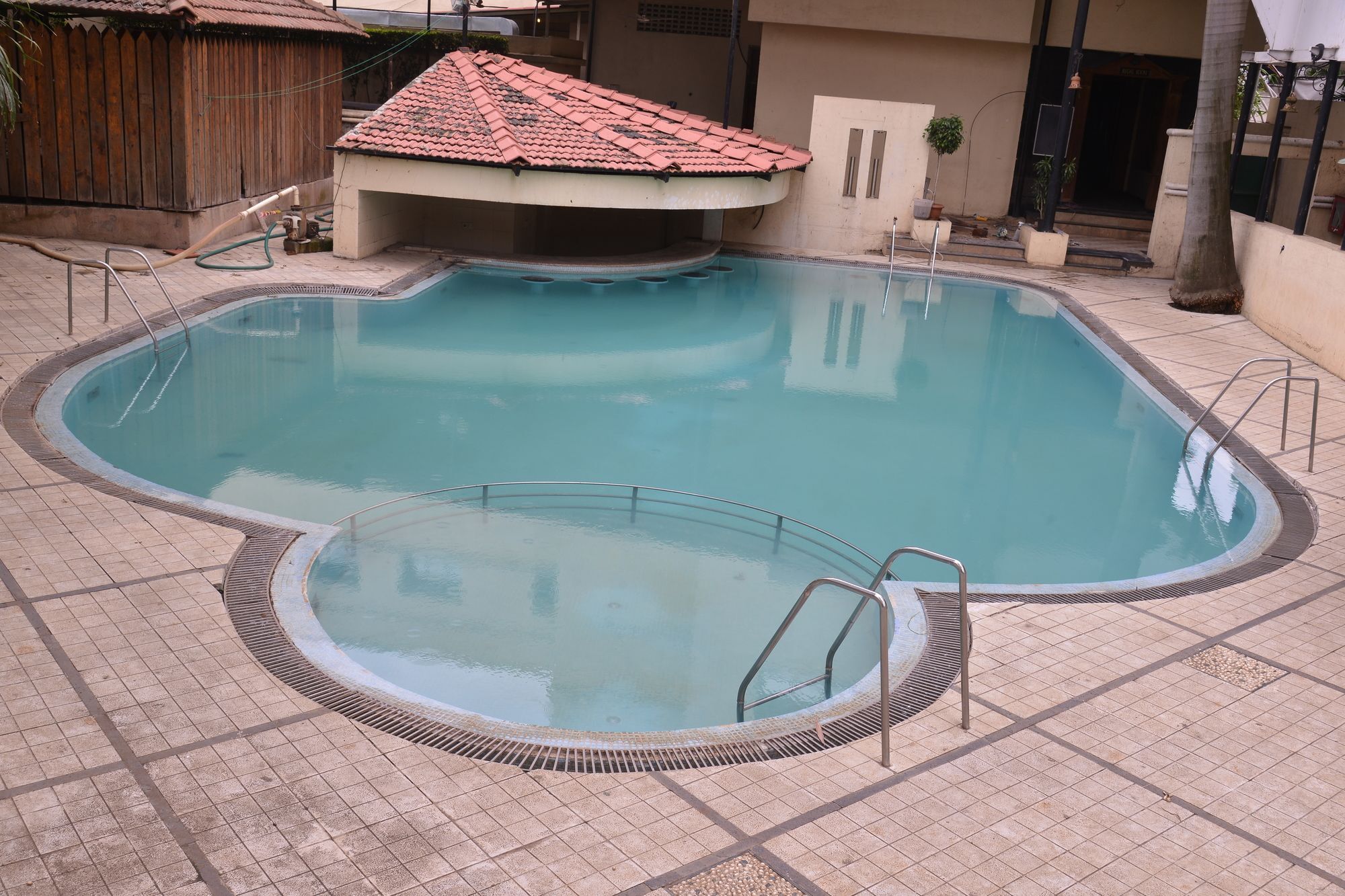 Hotel Sai Palace Nashik Exterior foto